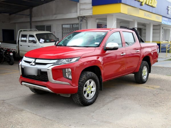Mitsubishi L200 Katana Crt año 2023 Mitsubishi L200 Katana Crt año 2023