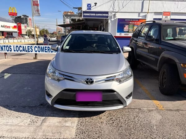 TOYOTA YARIS Otra año 2017 TOYOTA YARIS Otra año 2017
