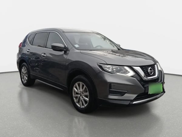 Nissan X-Trail 2.5 Sense 4x2 3row Cvt At 5p año 2023 Nissan X-Trail 2.5 Sense 4x2 3row Cvt At 5p año 2023