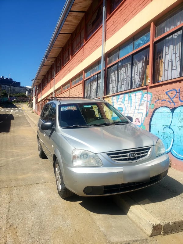 KIA MOTORS CARENS No Sé La Versión año 2005 KIA MOTORS CARENS No Sé La Versión año 2005