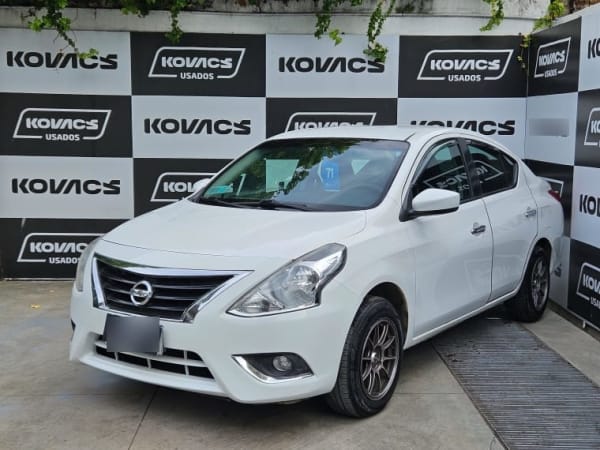 Nissan Versa 1.6 Sense Mt año 2015 Nissan Versa 1.6 Sense Mt año 2015
