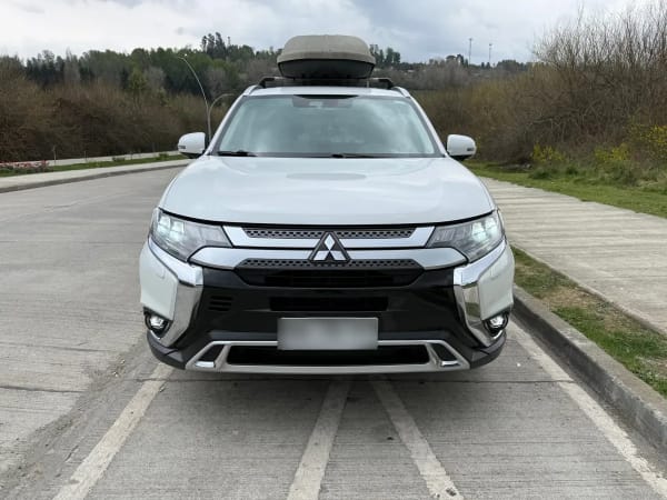 MITSUBISHI OUTLANDER 2.4 Glx + At 4x4 año 2022
