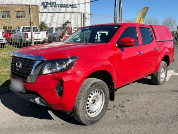Nissan Navara Dc 2.3 Mt 4x4 año 2024 Nissan Navara Dc 2.3 Mt 4x4 año 2024