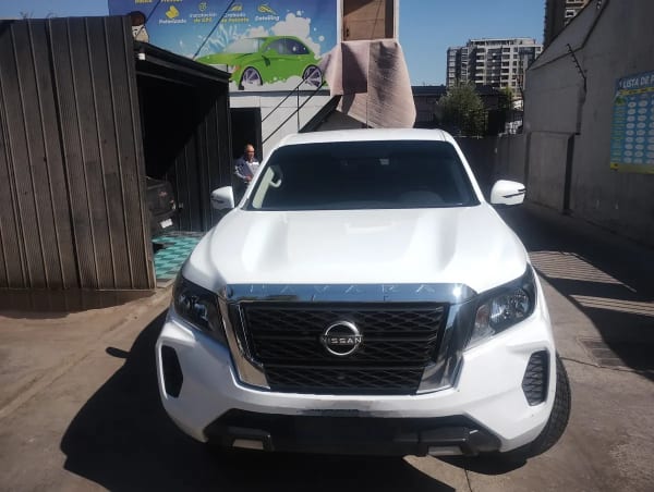 NISSAN NAVARA 2.3 Dc Xe Mt 4x2 Diesel año 2023 NISSAN NAVARA 2.3 Dc Xe Mt 4x2 Diesel año 2023