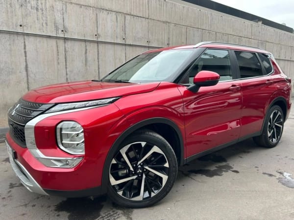 Mitsubishi Outlander Glx 2.5 Aut año 2024 Mitsubishi Outlander Glx 2.5 Aut año 2024