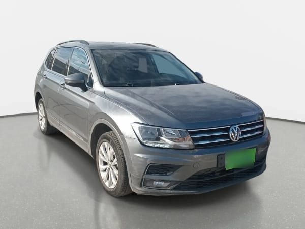 Volkswagen Tiguan 1.4 Tsi Comfortline 4x2 At 5p año 2018