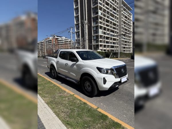 Nissan Navara 2.3d Se Diesel 4x2 Dob.cab. Mt 4p año 2021 Nissan Navara 2.3d Se Diesel 4x2 Dob.cab. Mt 4p año 2021