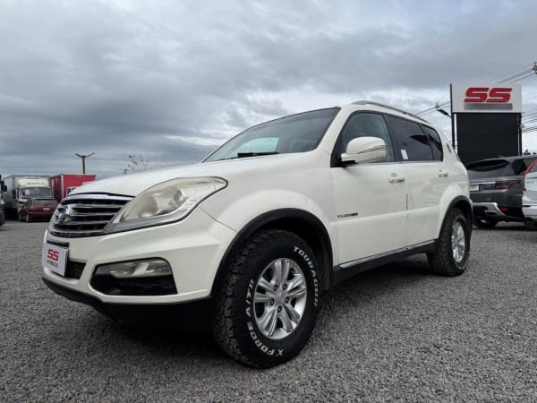 Ssangyong Rexton 4x2 Mt6 2.0 Hdi año 2015