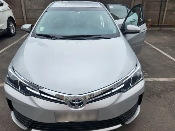 Toyota Corolla 1.8 Sdn Xli Cvt 172u1l0 At año 2018 Toyota Corolla 1.8 Sdn Xli Cvt 172u1l0 At año 2018