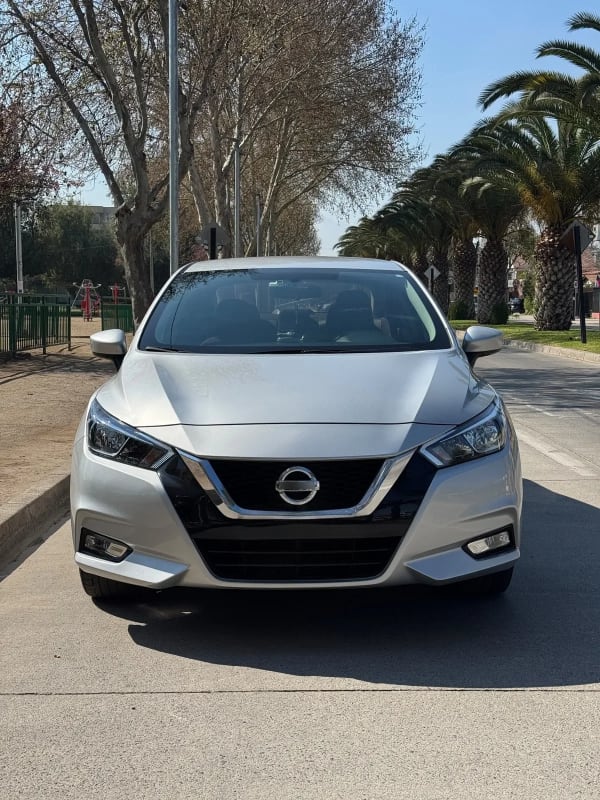 Nissan Versa 1.6 Advance Mt año 2023