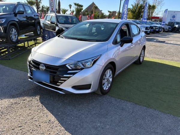 Nissan Versa 1.6 Sense 4x2 Mt 4p año 2025 Nissan Versa 1.6 Sense 4x2 Mt 4p año 2025