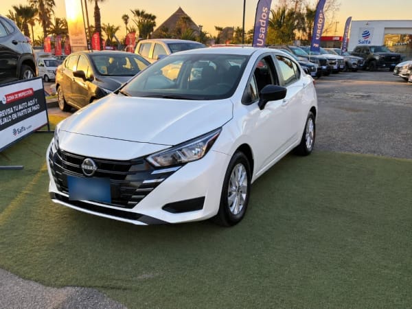 Nissan Versa 1.6 Sense 4x2 Mt 4p año 2025 Nissan Versa 1.6 Sense 4x2 Mt 4p año 2025