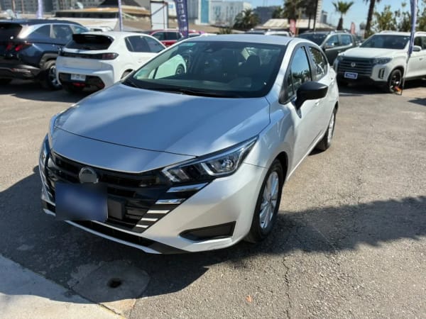 Nissan Versa 1.6 Sense 4x2 Mt 4p año 2025 Nissan Versa 1.6 Sense 4x2 Mt 4p año 2025