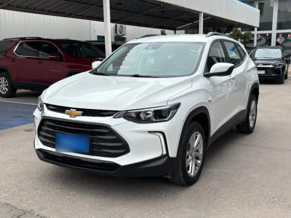 Chevrolet Tracker 1.2t Ltz R 4x2 At 5p año 2025