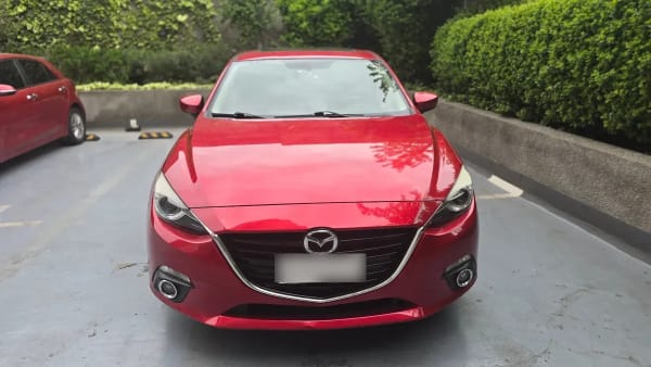 MAZDA MAZDA3 2.5 Sdan Gt Sr Gps At año 2016 MAZDA MAZDA3 2.5 Sdan Gt Sr Gps At año 2016