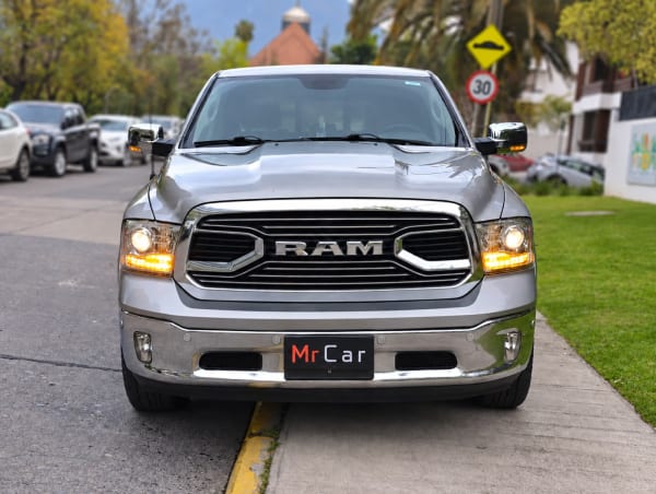 Ram 1500 Laramie Sport Crew año 2020