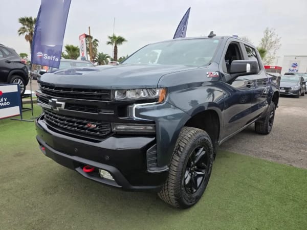 Chevrolet Silverado 5.3 Cc Lt Trailboss Z71 At 4x4 año 2021 Chevrolet Silverado 5.3 Cc Lt Trailboss Z71 At 4x4 año 2021
