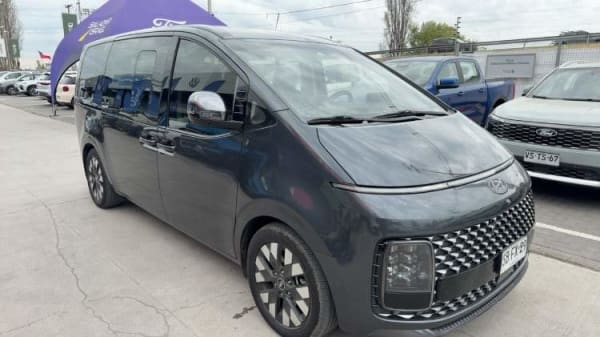 Hyundai Staria 2.2 Us4 Mb Luxury Crdi Diesel 4wd 9p At 5p año 2022 Hyundai Staria 2.2 Us4 Mb Luxury Crdi Diesel 4wd 9p At 5p año 2022