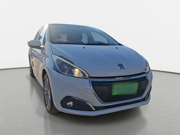 Peugeot 208 1.2 Active Pack Puretech 4x2 82hp Mt 5p año 2019 Peugeot 208 1.2 Active Pack Puretech 4x2 82hp Mt 5p año 2019