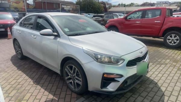 Kia Cerato 1.6 Ex Full 4x2 Ac 6mt 4p año 2020