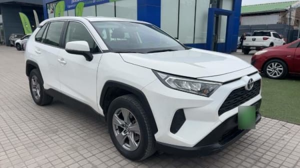 Toyota Rav 4 2.0 Le 4x2 Cvt At 5p año 2023 Toyota Rav 4 2.0 Le 4x2 Cvt At 5p año 2023