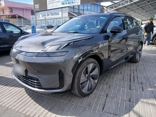 Lynk&Co 08 08 Halo 1.5t Hibrido año 2027 Lynk&Co 08 08 Halo 1.5t Hibrido año 2027
