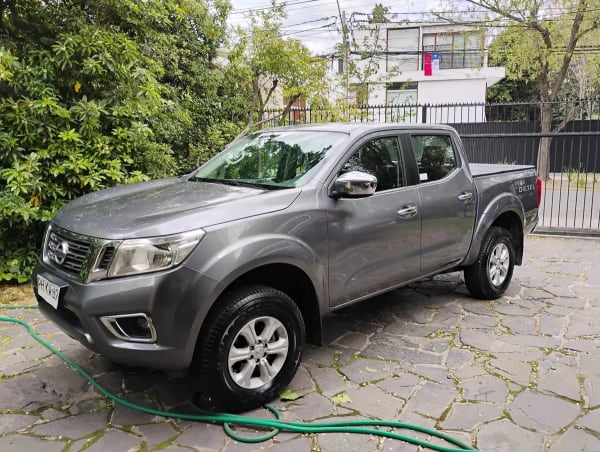 NISSAN NP300 2.3 D Navara Dc Xe Mt 4x4 Diesel año 2020 NISSAN NP300 2.3 D Navara Dc Xe Mt 4x4 Diesel año 2020