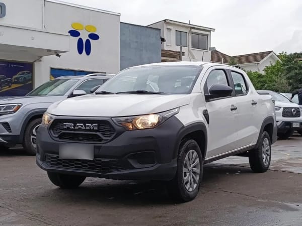 Ram 700 1.3 Slt Dc Mt año 2024