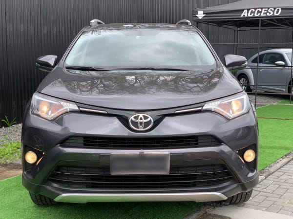 TOYOTA RAV4 2.5 Super Lujo At 4x2 año 2016