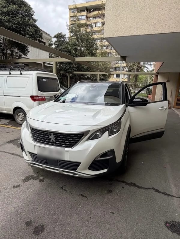 PEUGEOT 3008 2.0 Gt-Line Puretech 180 At año 2020 PEUGEOT 3008 2.0 Gt-Line Puretech 180 At año 2020