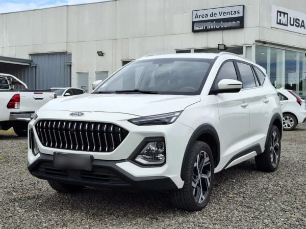 JAC Js8 Luxury 1.5 año 2023 JAC Js8 Luxury 1.5 año 2023