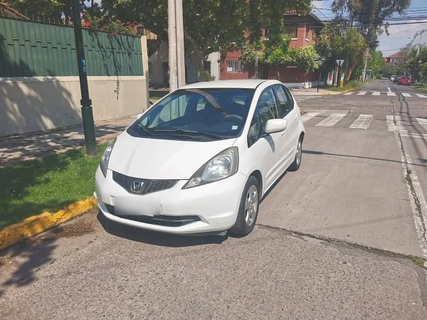 HONDA FIT 1.3 Lx At año 2012 HONDA FIT 1.3 Lx At año 2012