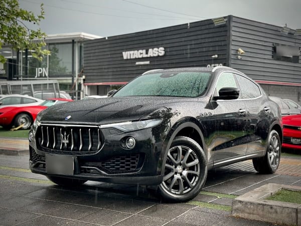 Maserati Levante Otto 4x4 año 2019 Maserati Levante Otto 4x4 año 2019