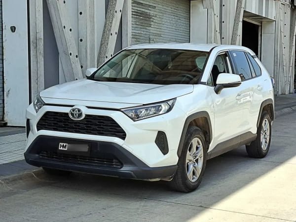 Toyota Rav4 Le año 2023 Toyota Rav4 Le año 2023