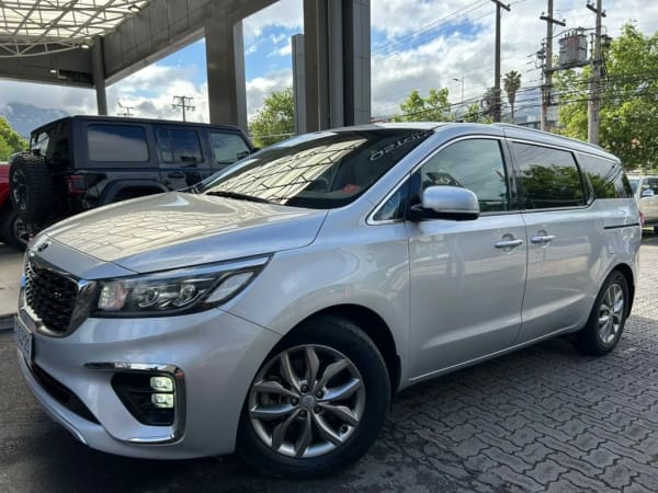 Kia Grand Carnival 2.2 Aut año 2020